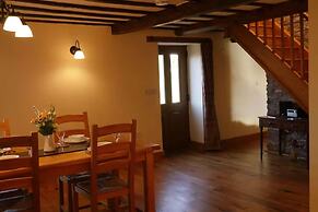 Cherry Trees - 2 Bedrooms -pets Ok - Woodburner