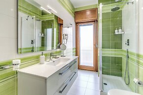 Marmolo Room