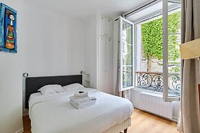 Charming 1 Bedroom Apartment Le Marais