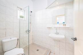 Mylos Apartments