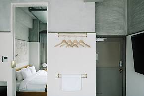 HOTEL Inc.