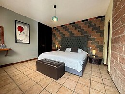 La Roca Hotel