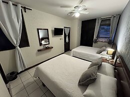 La Roca Hotel