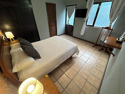 La Roca Hotel