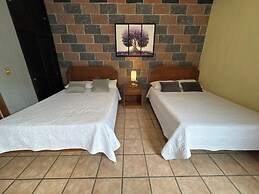 La Roca Hotel