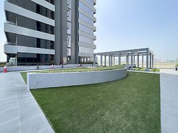 Sophisticated Modern 1 BR on Blooms A JVC