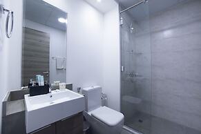 Sophisticated Modern 1 BR on Blooms A JVC
