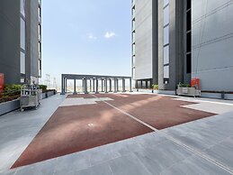 Sophisticated Modern 1 BR on Blooms A JVC