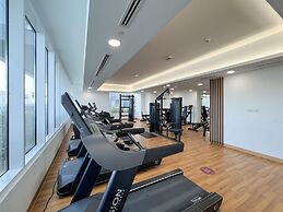 Sophisticated Modern 1 BR on Blooms A JVC