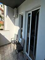 Modern & Charming - Free Private Parking