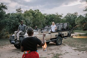 Rhino's Rest Private Luxury Villa