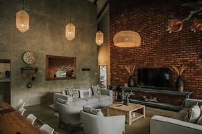 Rhino's Rest Private Luxury Villa