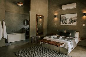 Rhino's Rest Private Luxury Villa