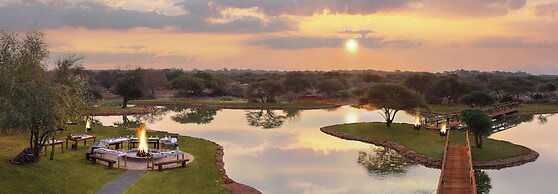 Naka Luxury Safari Lodge
