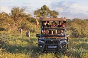 Naka Luxury Safari Lodge