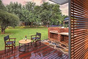 Naka Luxury Safari Lodge
