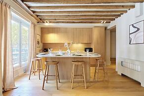 Superb Apartment Notre Dame De Paris