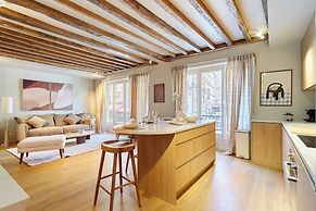 Superb Apartment Notre Dame De Paris