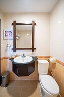 Shine Hue Hotel 2