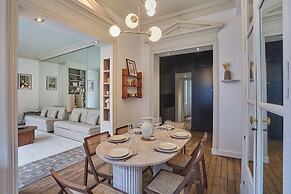 Elegant Appartment St Germain des Pres Invalides