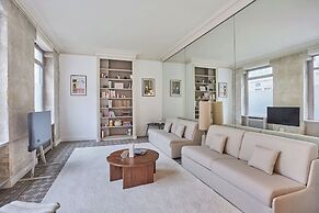 Elegant Appartment St Germain des Pres Invalides