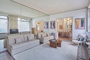Elegant Appartment St Germain des Pres Invalides