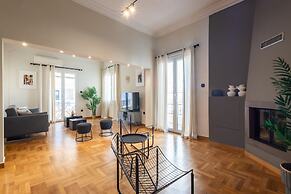 Acropolis View 3-bdrm With Rooftop Garden Jacuzzi