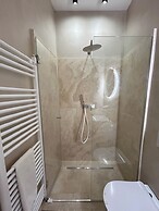 Garibaldi 14 Suite