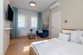 Nemes Apartments