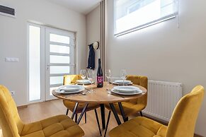 Nemes Apartments