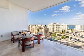 DXB - Five - 41309 - PJ