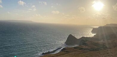 Seaview,sleeps 4to6,pet Friendly, Parking