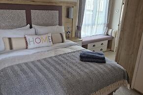Seaview,sleeps 4to6,pet Friendly, Parking