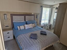 Seaview,sleeps 4to6,pet Friendly, Parking