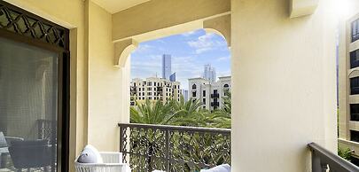 LUX  Burj Khalifa View Downtown Suite