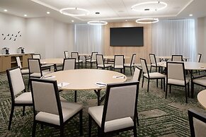 Hyatt Place Montreal Airport