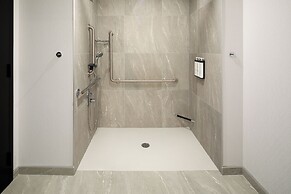 Hyatt Place Montreal Airport