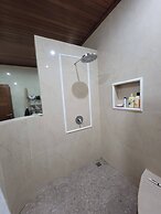 Uluwatu 3 Bed Luxury Villa-pool-magic Ocean Views