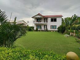Luxsugero Farms