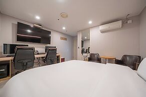 Hwajeong Hotel jun