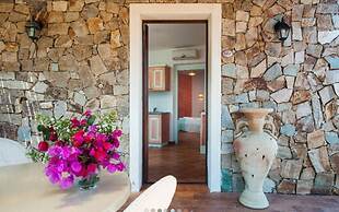 Sardinian-style Apartment Near Beach