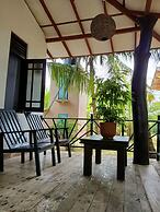 Ginger Harmony Guesthause and Café