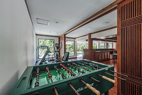 Naiharn 4br Private PoolVilla near Beach