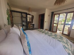 Garden Beach Bungalows