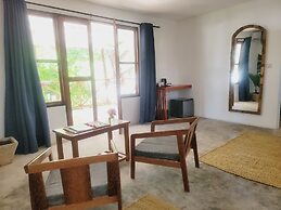 Garden Beach Bungalows