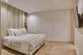 Apartment in the Marais With Air-conditioned