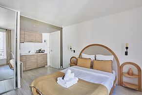 22 m2 Studio Located on the 6th Floor With Elevator: - 1 Bedroom With 