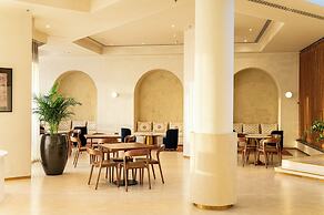 Majestic Cove Hotel