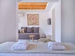 Parian Village Beach Hotel - Adults Only