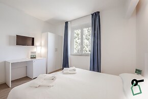 Hotiday Room Collection - Lacona